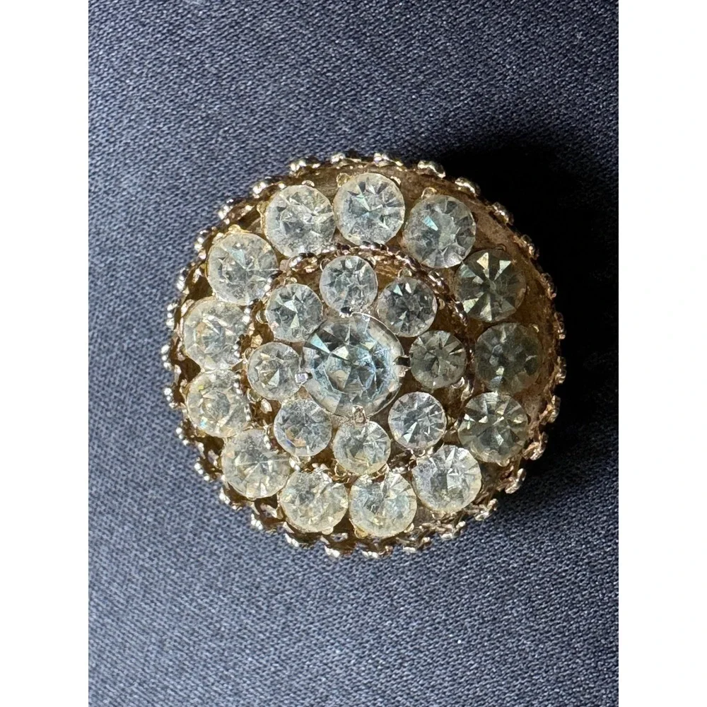 Vintage Coro Gold Tone Tiered Dome Clear Rhinestone Sunburst Brooch Pin